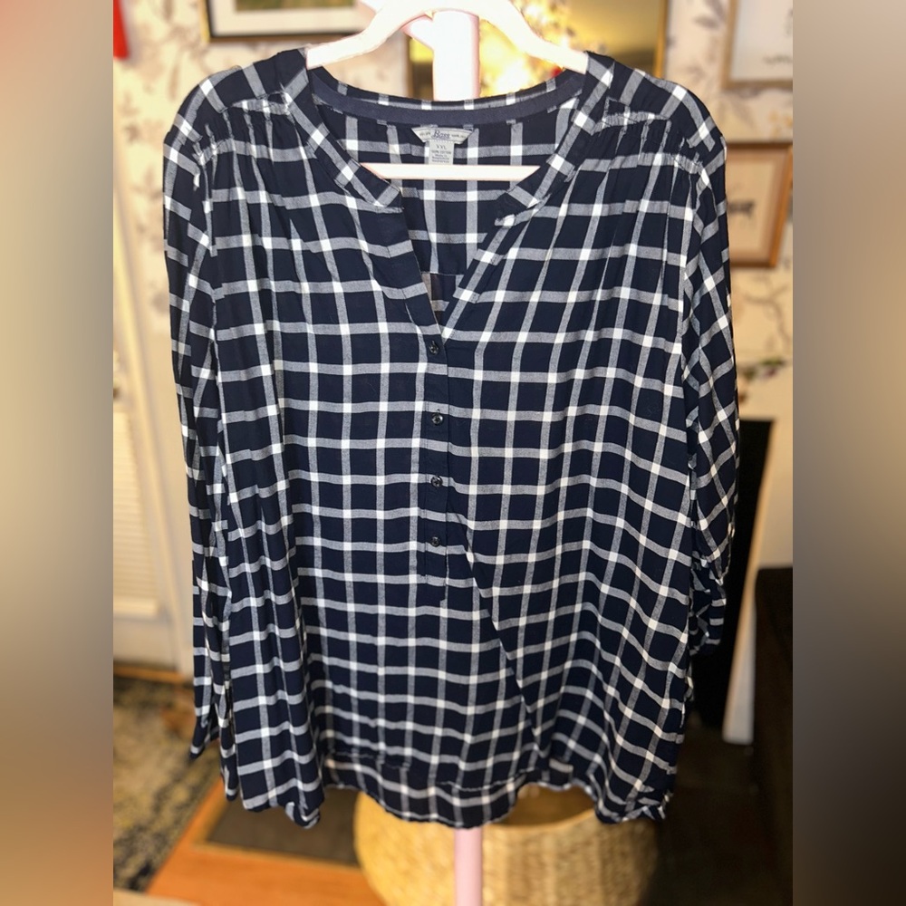 Must BUY 2 Items‼️ Bass Navy and White Checkered Blouse